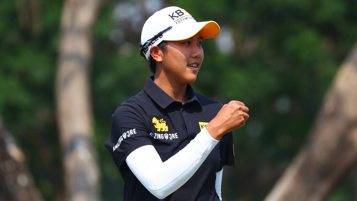 LPGA Thailand: Rookie Vongtaveelap leads by four shots after third round