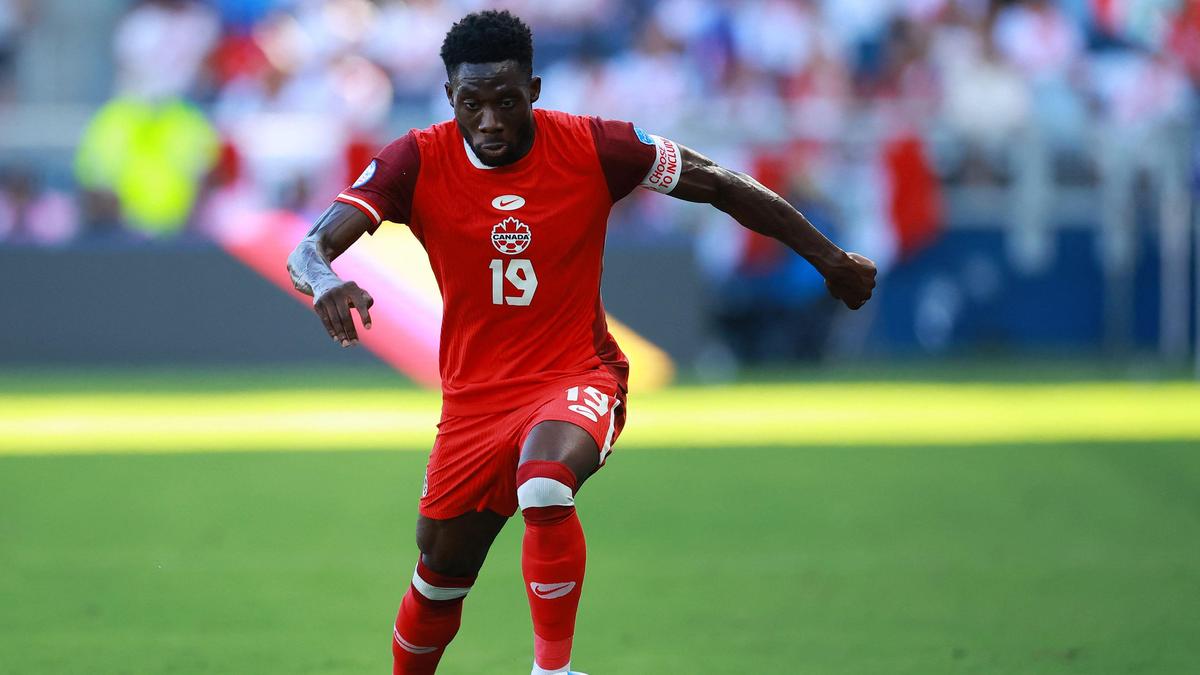L’équipe canadienne de la Coupe du Monde de la FIFA 2026 — Alignement complet ; Alphonso Davies, Jonathan David