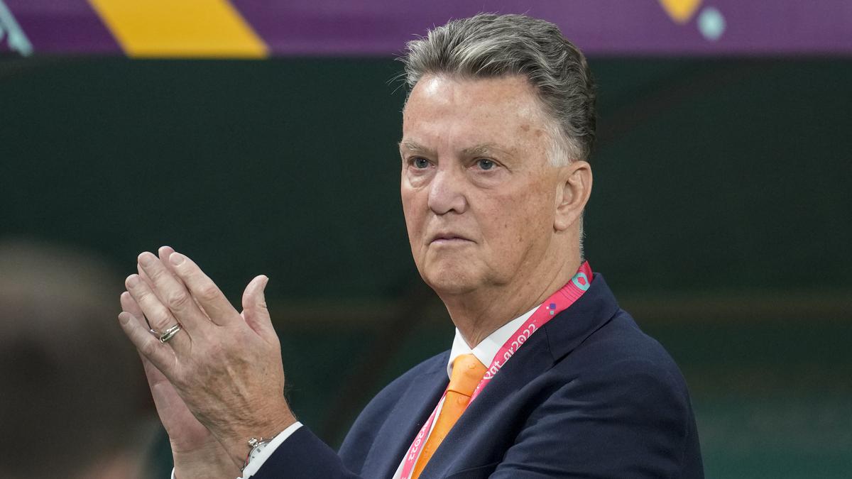 Van Gaal returns to struggling Ajax as adviser