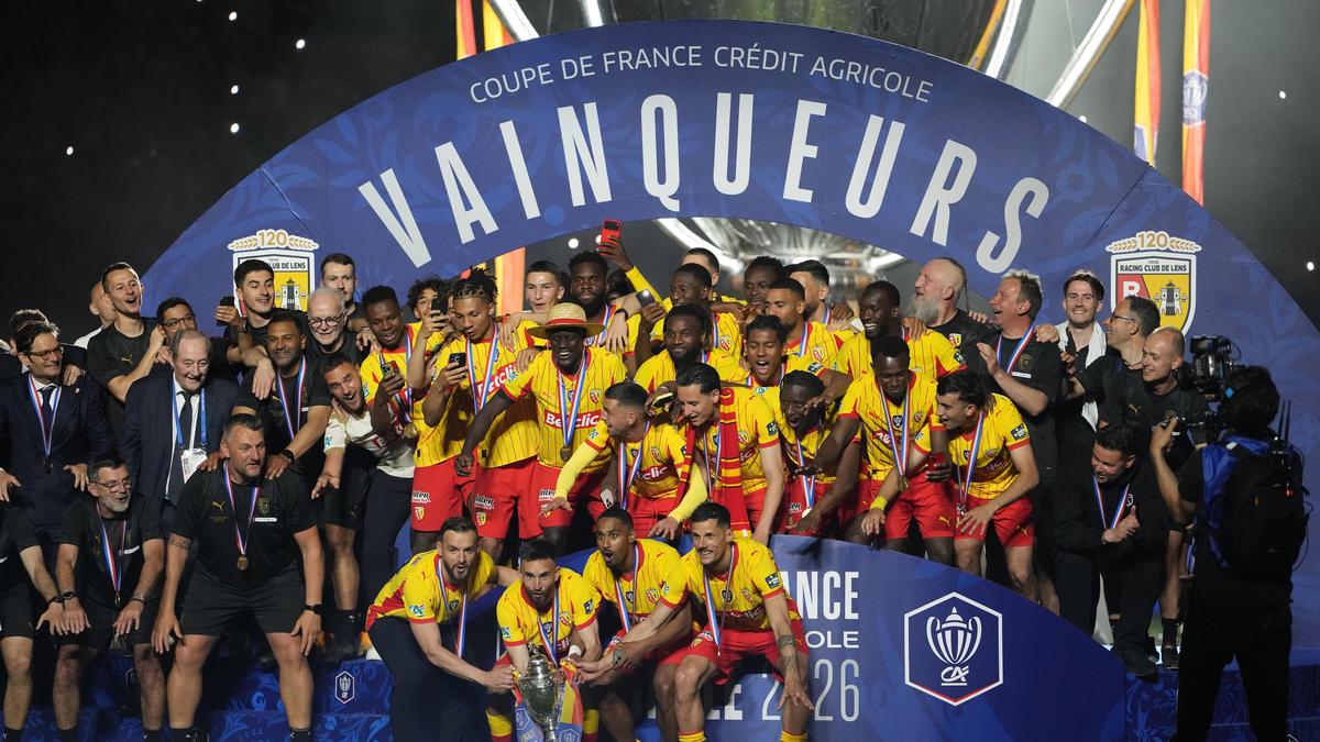 Thauvin a propulsé Lens vers son premier titre en Coupe de France avec une victoire 3-1 contre Nice