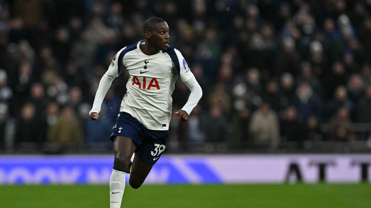 Frank diz que Kola Muani está ‘bem’ após acidente de carro e disponível para o Tottenham na Liga dos Campeões