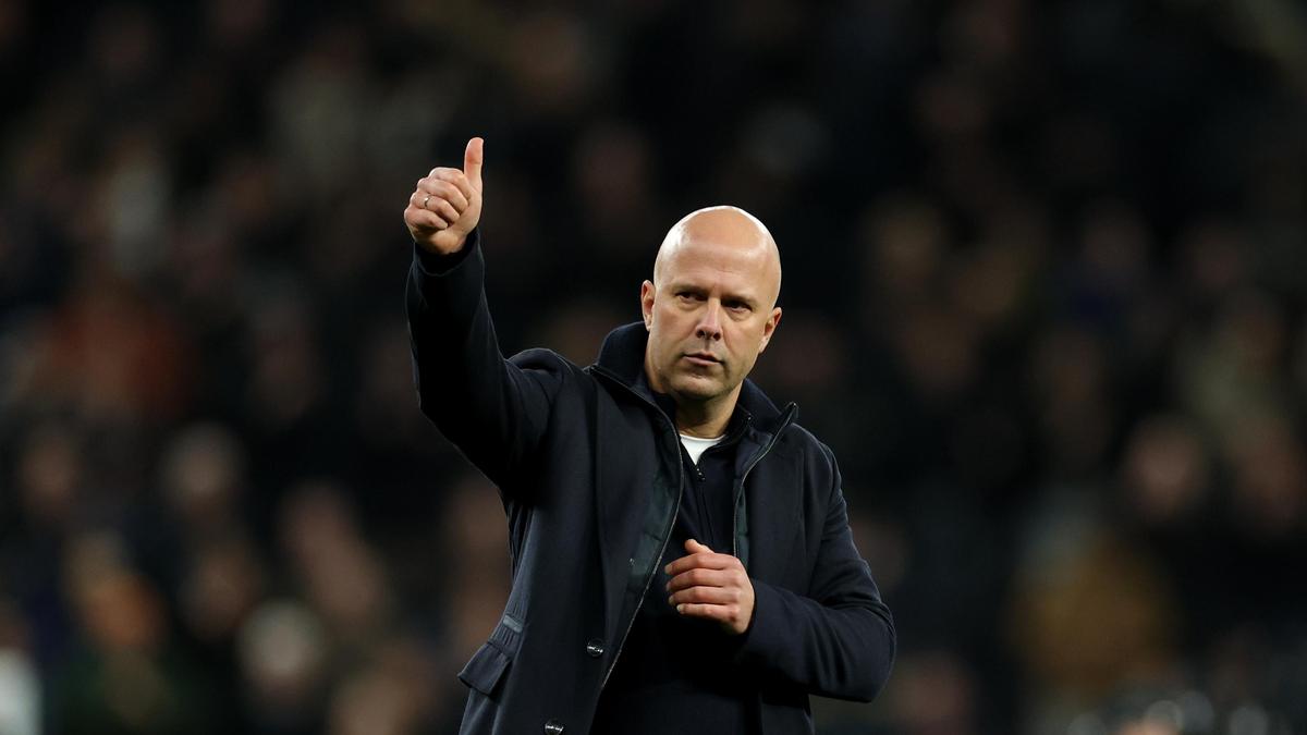 Premier League 2025-26: Slot sees signs Liverpool improving in messy Tottenham win, but laments Isak injury