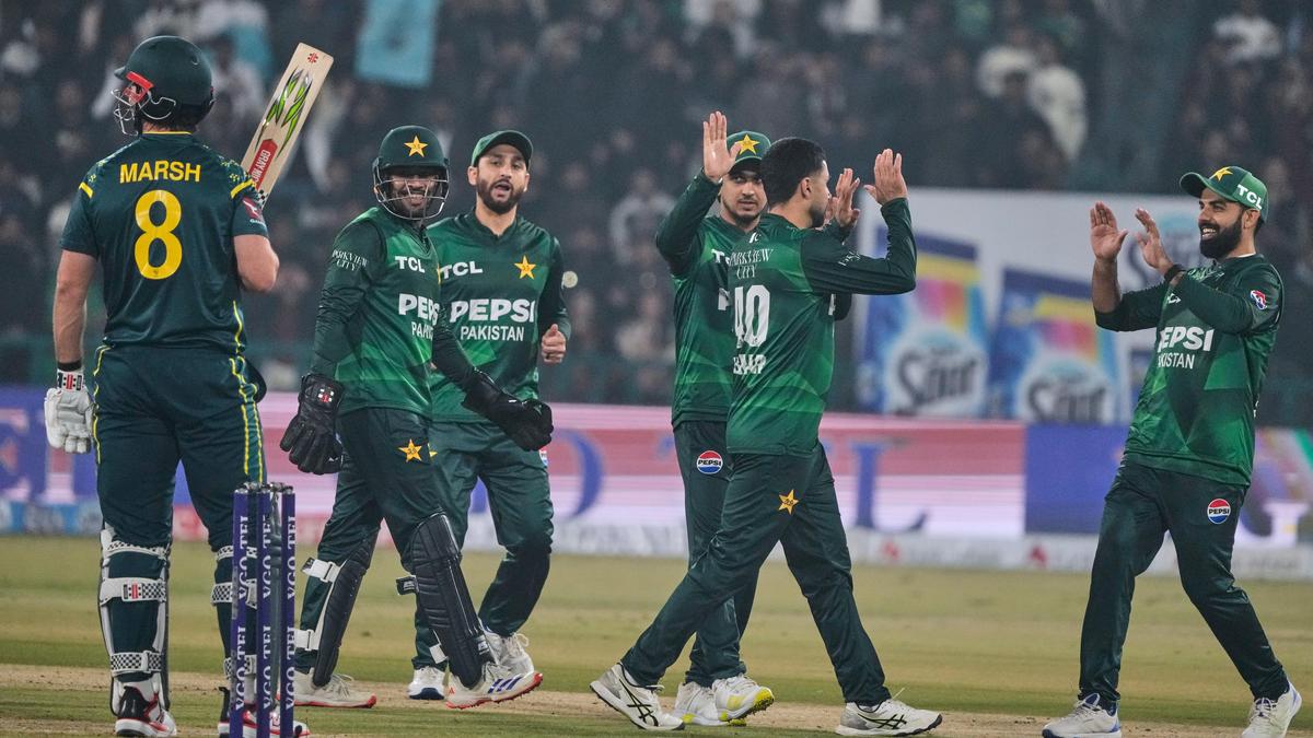 PAK vs AUS Live Streaming Info, 3rd T20I: When and where to watch Pakistan v Australia match; match details, squads