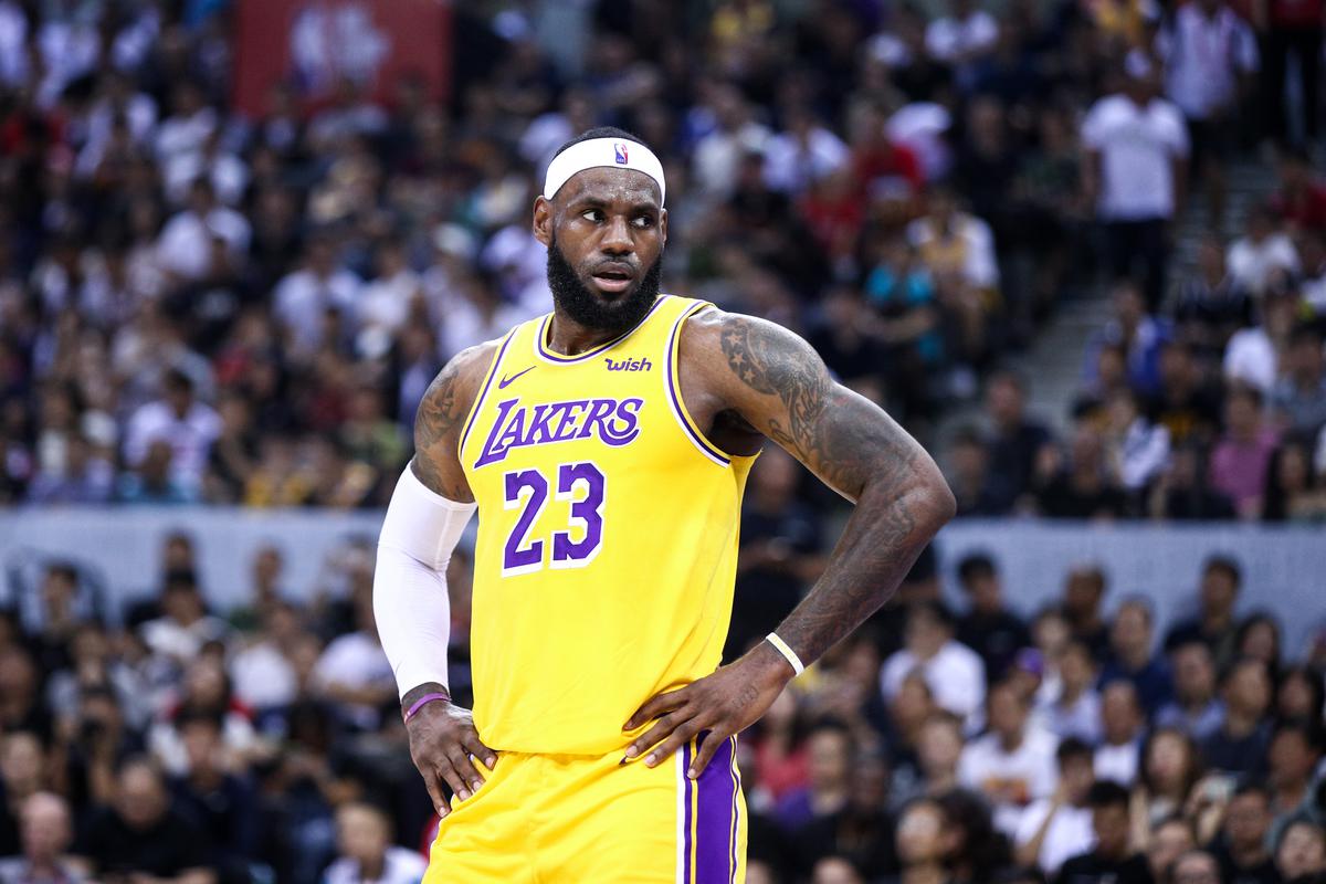 Jeanie Buss Says Lakers Will Retire LeBron James' Jersey After Career