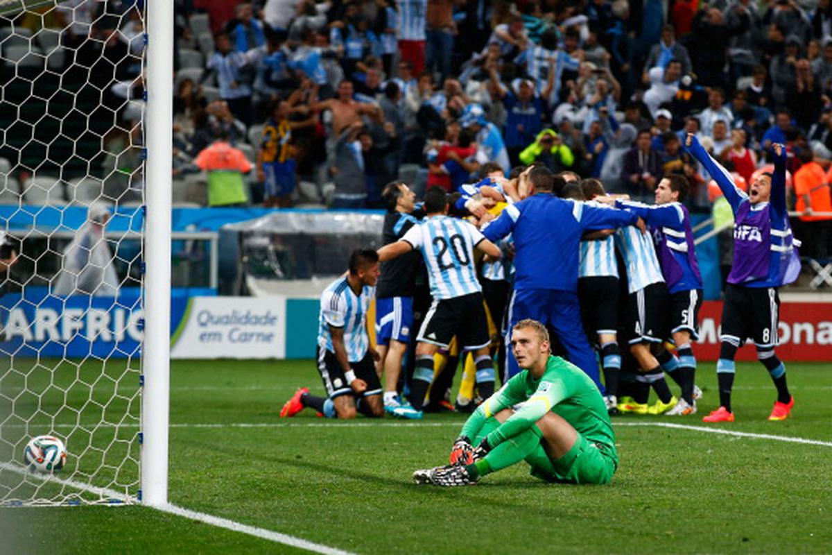 FIFA World Cup: Argentina storm into semifinals, down Netherlands 4-3 on  penalties - The Statesman