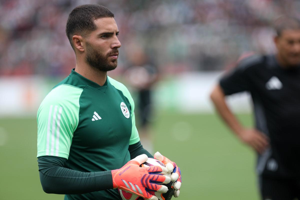 Un camino diferente: Luca Zidane, hijo del héroe francés de la Copa Mundial de 1998, Zinedine Zidane, eligió representar a Argelia, que se clasificó para la Copa del Mundo después de una década, después de no poder ingresar a un equipo francés con Mike Maignan y Luke Chevalier.
