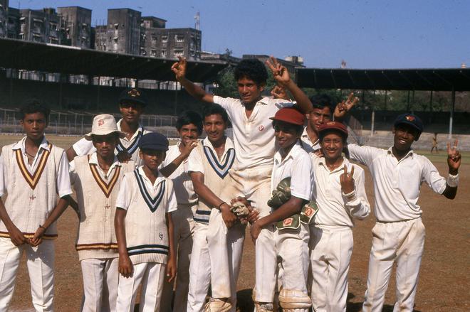 Sachin Tendulkar is the toast of his teammates, after he, alongside Vinod Kambli (extreme right), set the then world record for the unfinished third-wicket partnership of 664 runs in the inter-school Harris Shield semifinals against St. Xavier’s at the Azad Maidan ground in Bombay on February 27, 1988. 