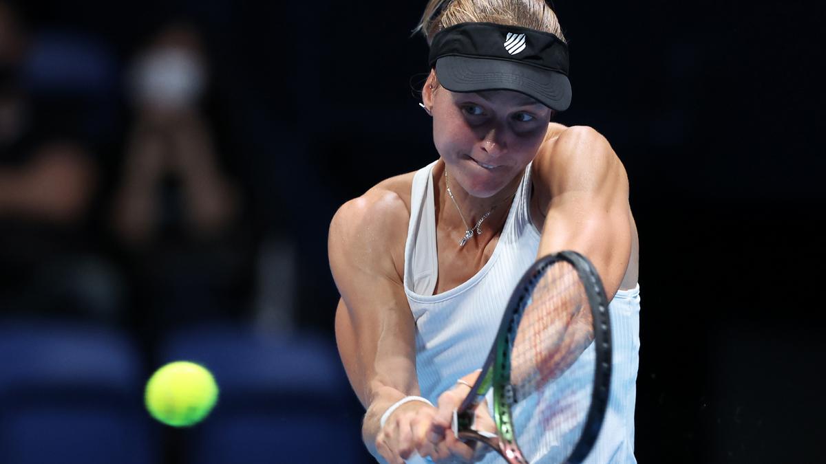 Pan Pacific Open: Samsonova cruises to Tokyo final against Zheng