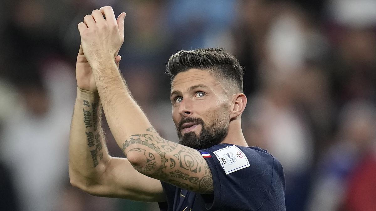 Olivier Giroud overtakes Thierry Henry as France top scorer after goal