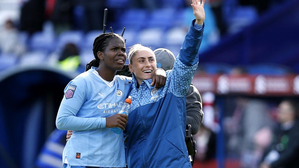 Man City thrashes West Ham to go top of Women’s Super League