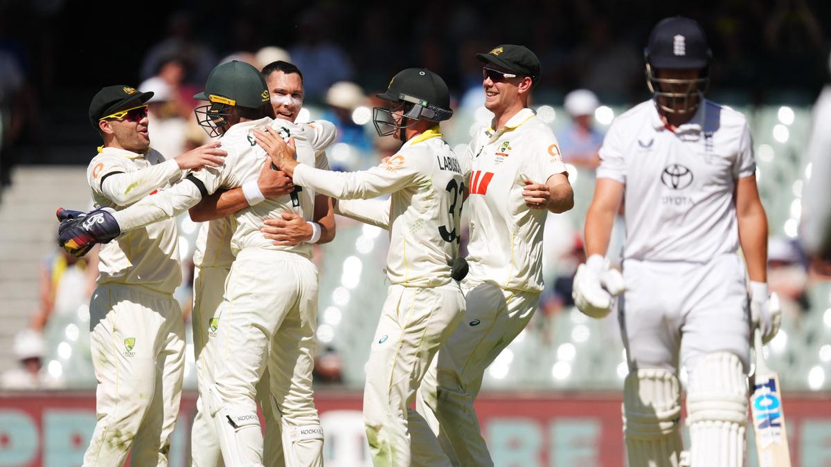 AUS vs ENG, 3rd Test Highlights: England 213 for 8 at Stumps on Day 2 in response to Australia’s 371