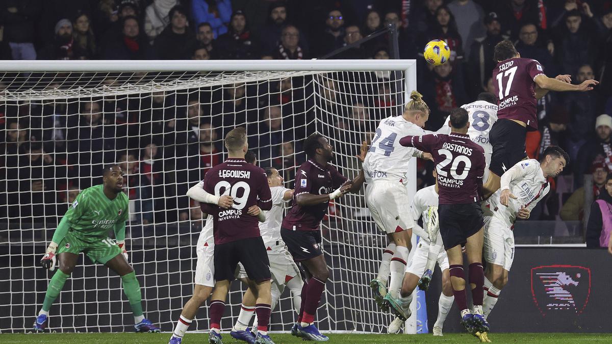 AC Milan late goal rescues draw at bottom club Salernitana; Fiorentina, Lazio, Genoa win