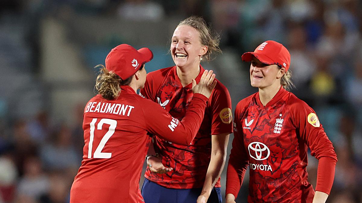 ENG-W vs IND-W, 3rd T20I: England beats India in last-ball thriller to deny series win