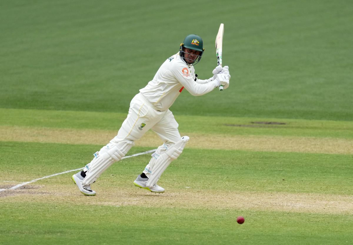 A média de Usman Khawaja acima de 60 em duas entradas no terceiro Teste, jogando como substituto de Steve Smith, valeu-lhe uma convocação de volta para o potencial jogando 11. 