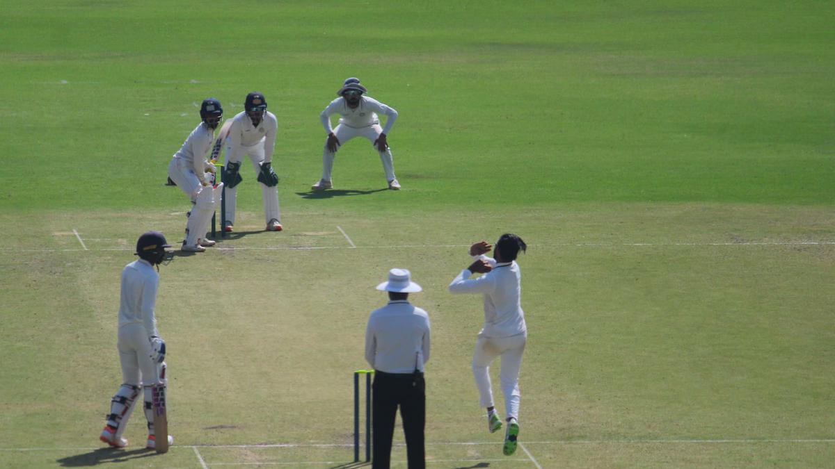 Ranji Trophy Highlights, Day 1: Jadeja goes wicketless on return, Tamil Nadu 183/4 at Stumps; Maharashtra 314/6 vs Mumbai