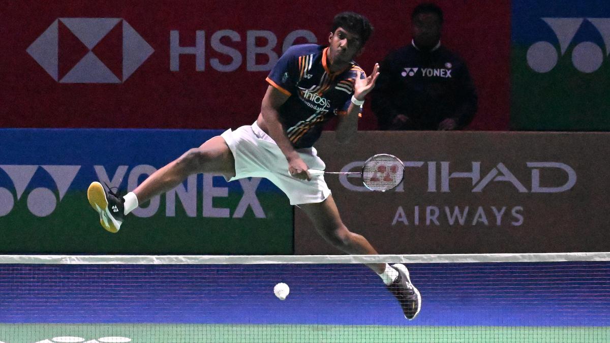 Kejuaraan Asia Bulutangkis 2026: Ayush mencapai perempat final; Sindhu, Prannoy tersingkir