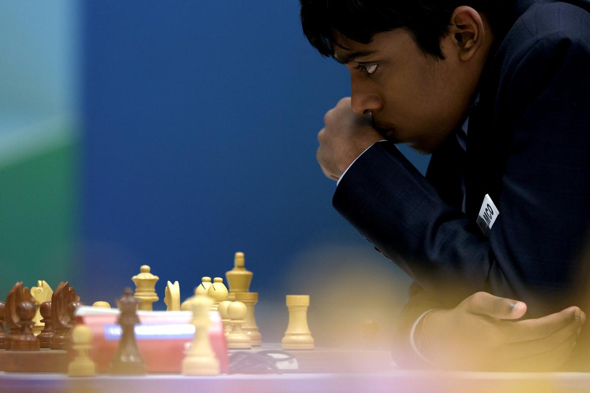 Giri and Praggnanandhaa beat Carlsen and Liren in Round 4 of the Tata Steel  Masters 2023