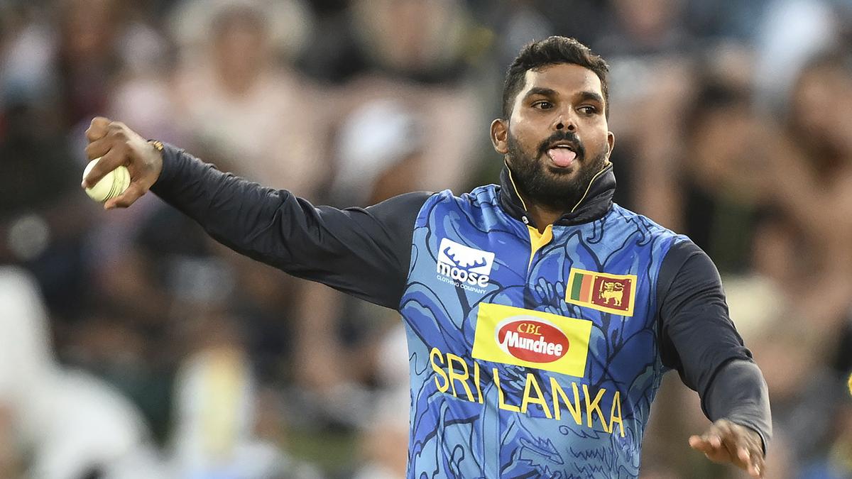 NZ vs SL, 2nd T20I Live Score: Hasaranga removes Robinson, New Zealand 82/2