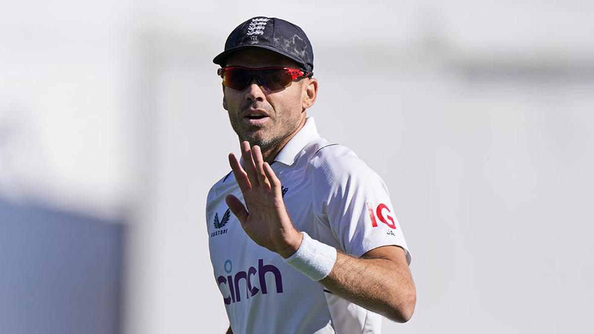 Ashes 2025-26: Anderson expects England to pick same side for second Test