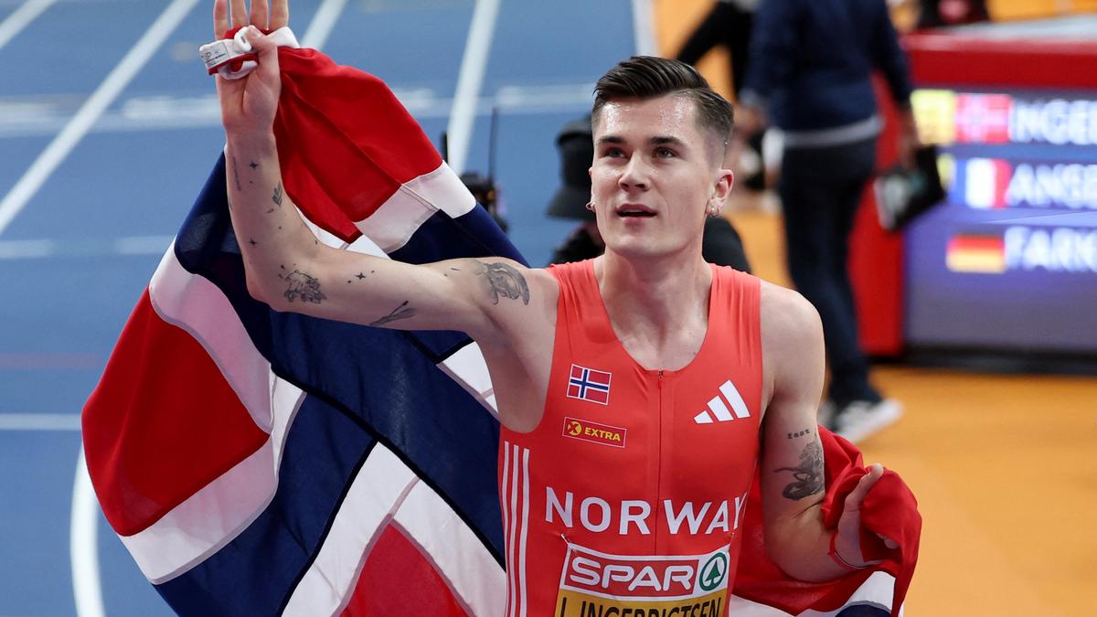 Olympic champion Jakob Ingebrigtsen storms to third European 1500m indoor gold