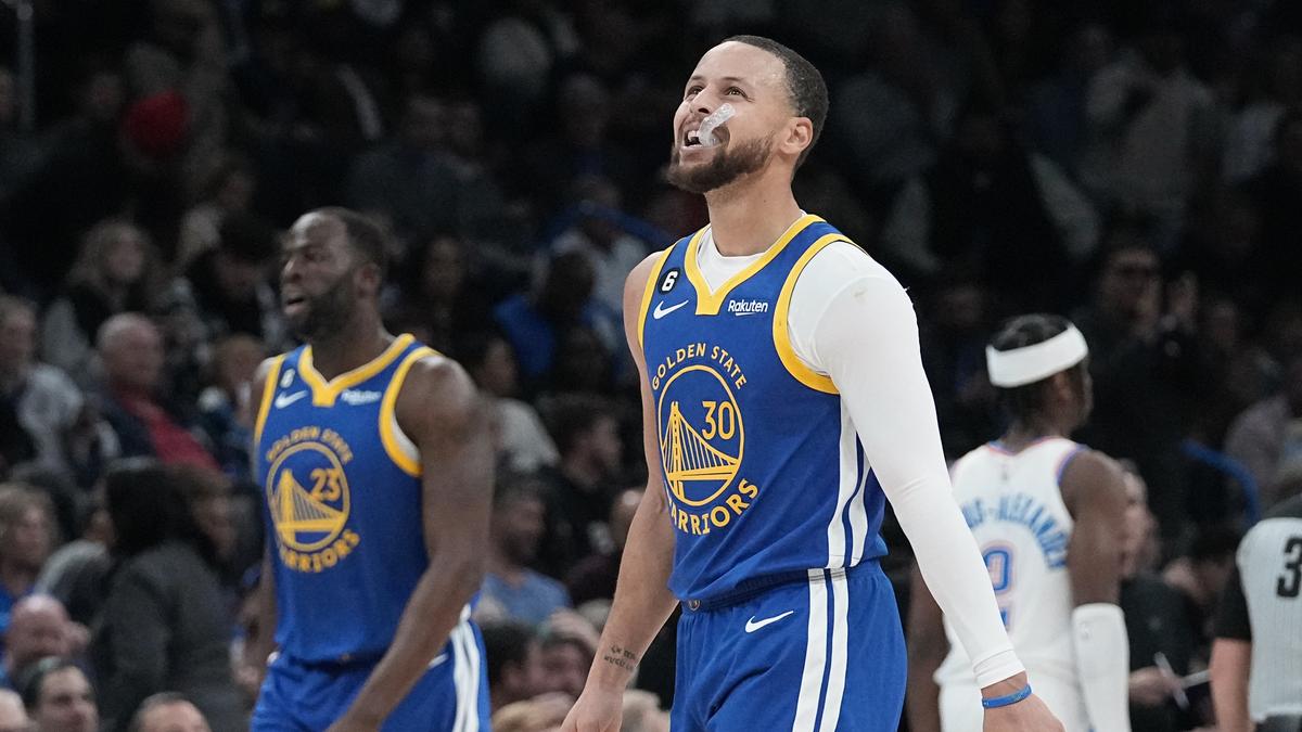 NBA: Stephen Curry’s eight 3s lead Warriors past Thunder