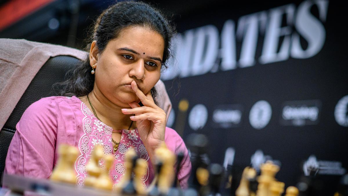 Candidates 2024: Koneru Humpy beats Vaishali to grab her first win of tournament