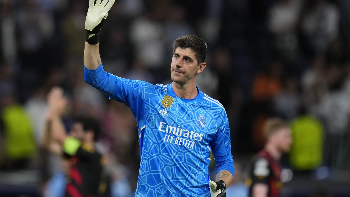 Real Madrid goalkeeper Courtois suffers ligament injury during training