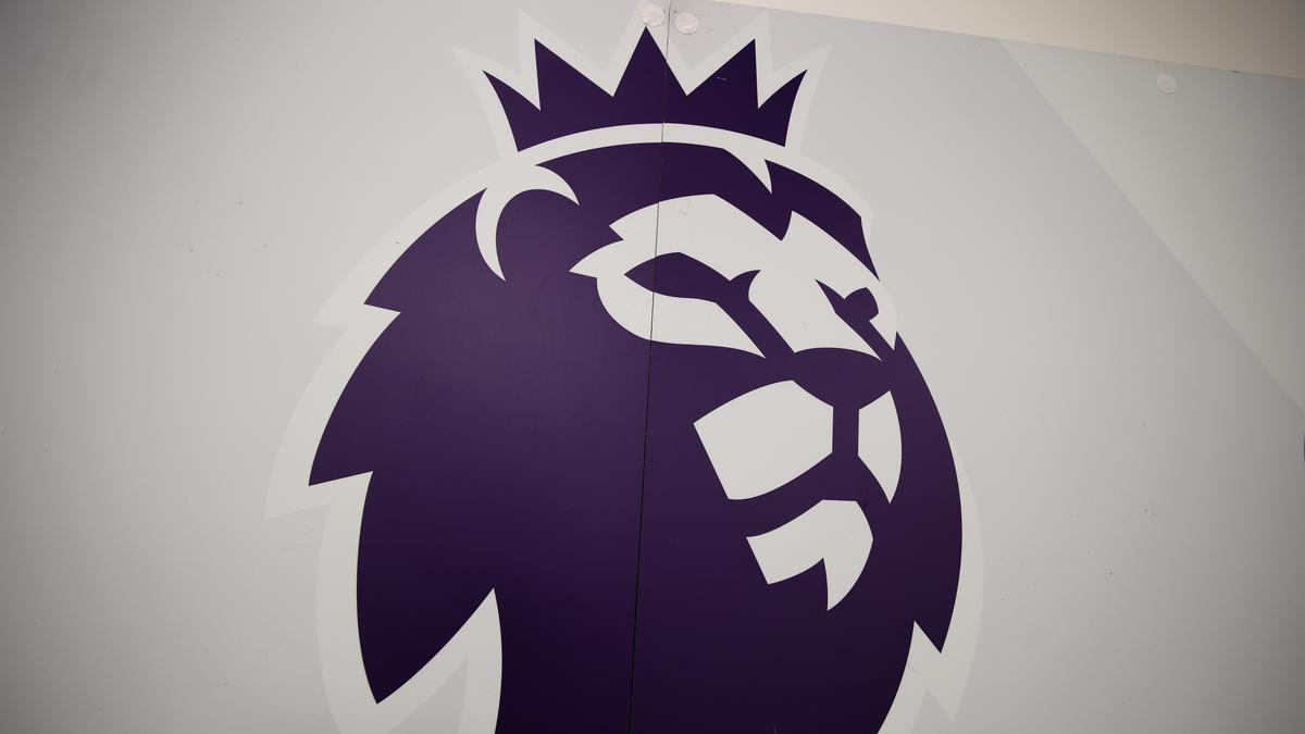 O limite de ingressos fora de casa da Premier League está em vigor por mais duas temporadas