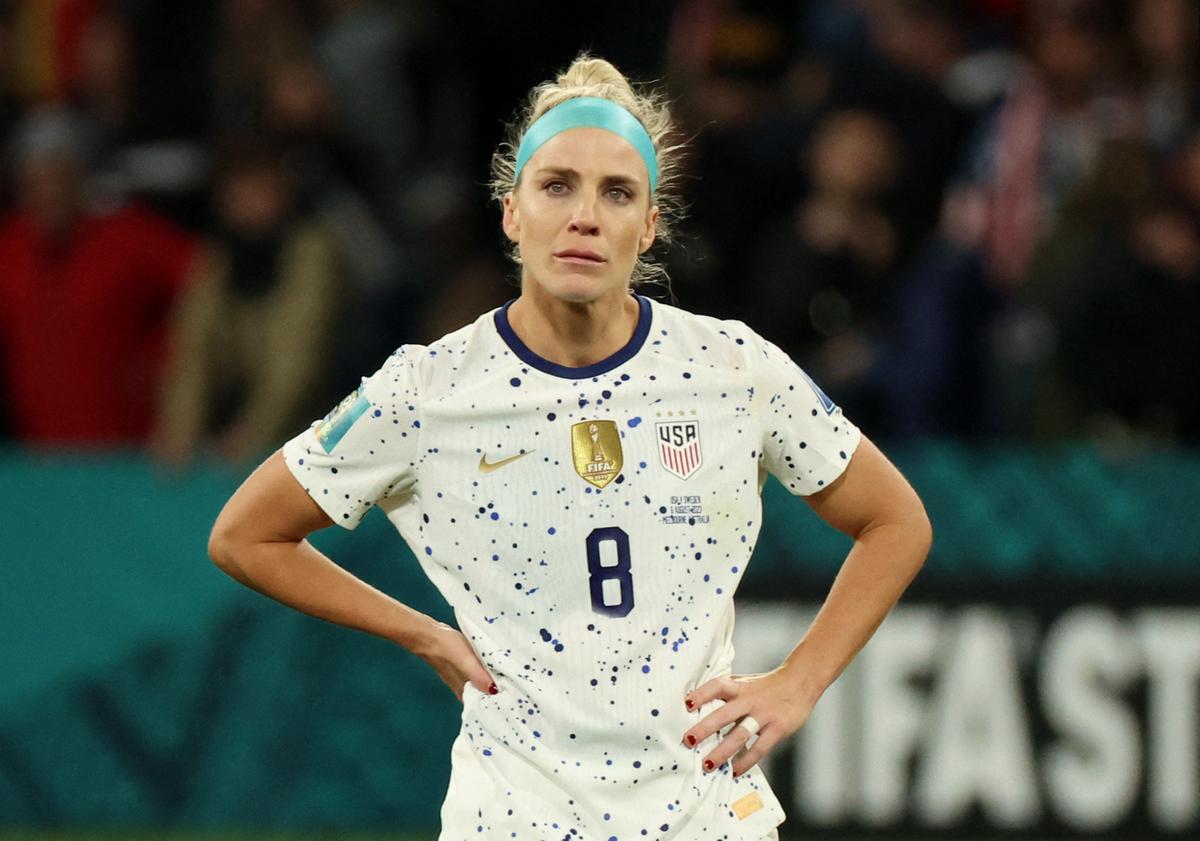 Zach Ertz Wears Wife Julie's Women's World Cup Jersey on Training