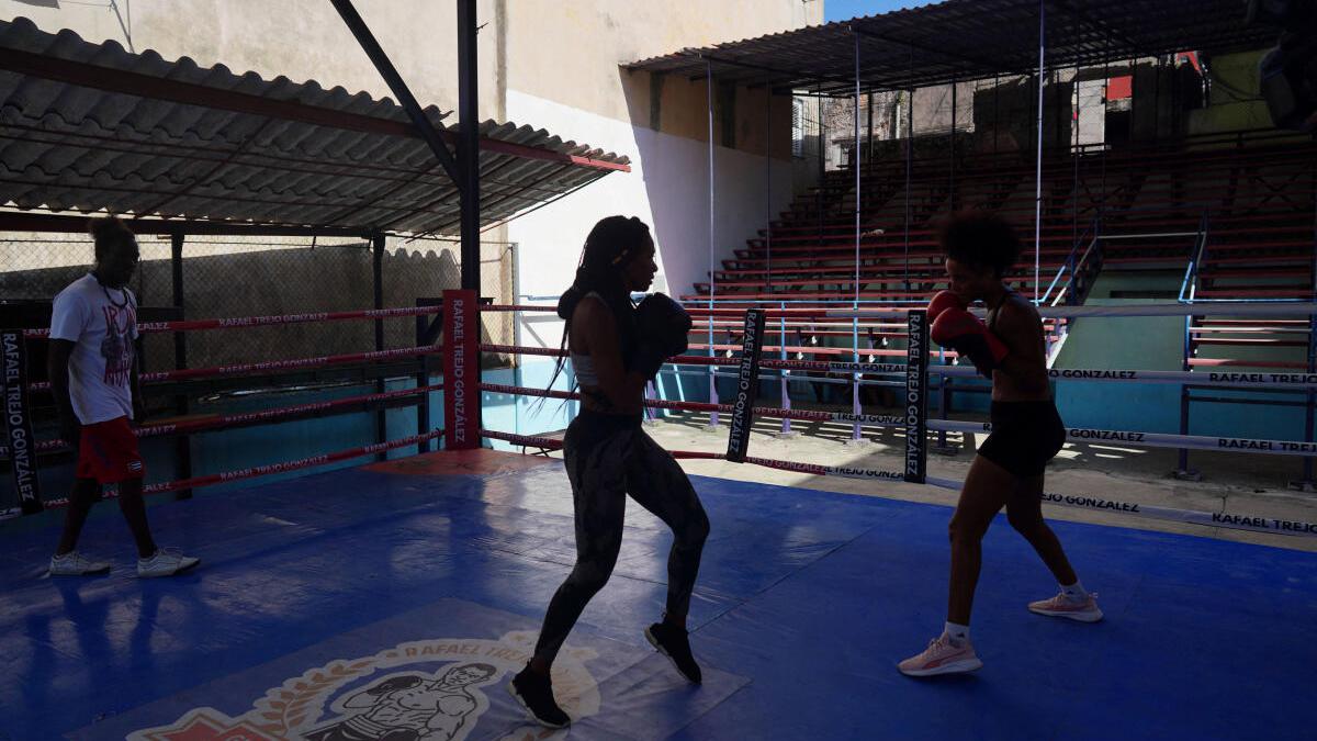 Boxing powerhouse Cuba approves women’s competitive fights