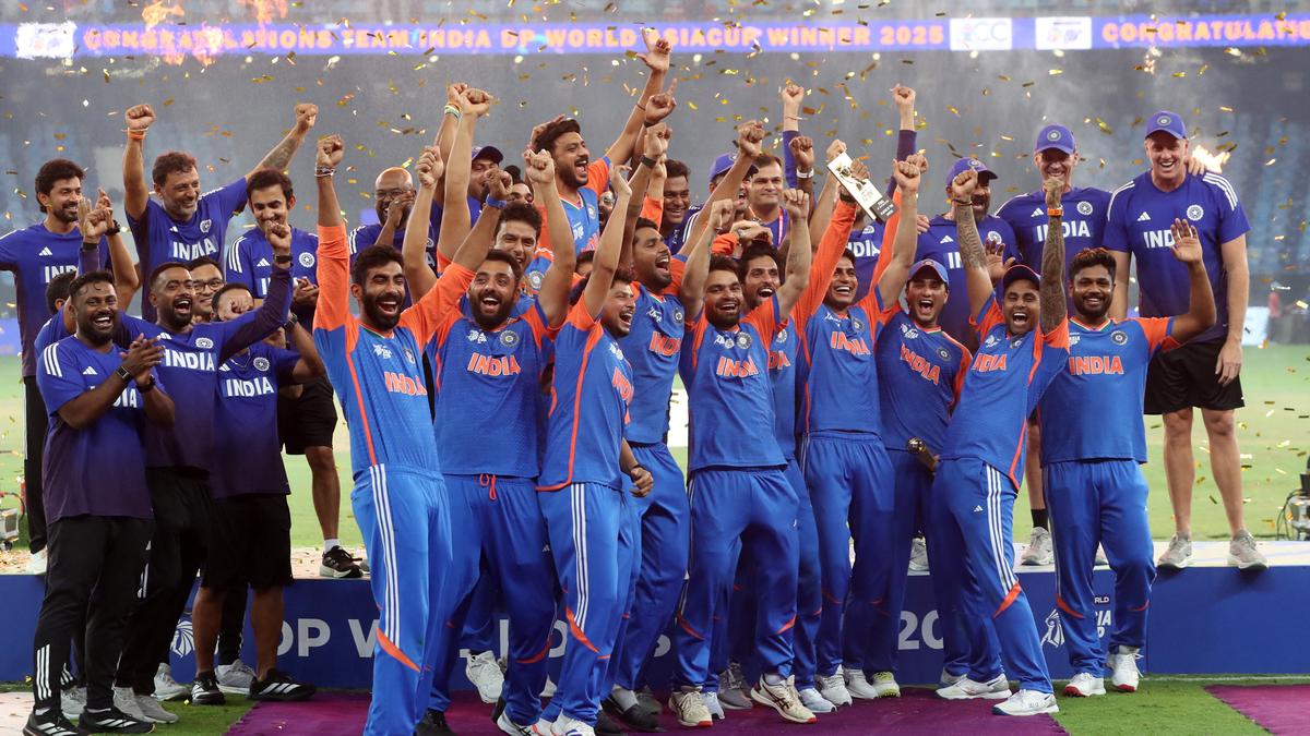 India celebrates with imaginary trophy after beating Pakistan in Asia Cup 2025 final