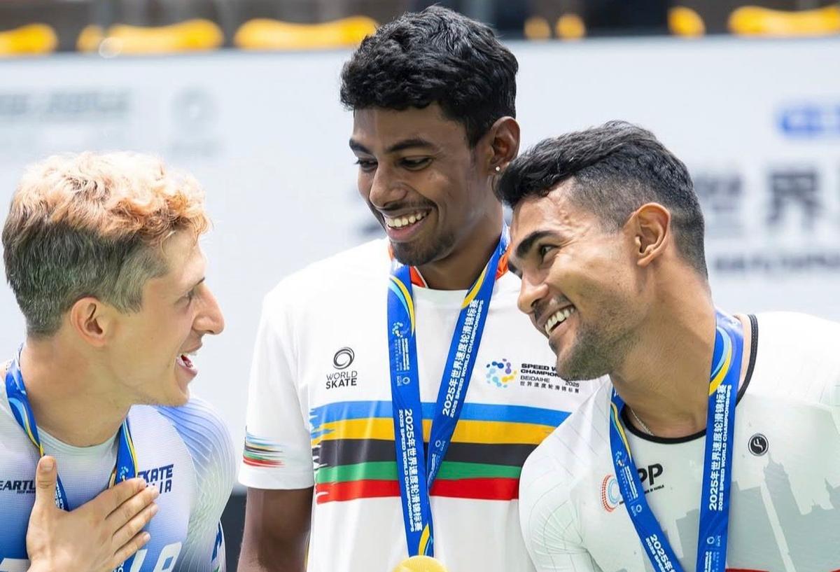Anandkumar Velkumar se tornou o primeiro campeão mundial da Índia em patinação. Anandkumar Velkumar se tornou o primeiro campeão mundial da Índia em patinação.