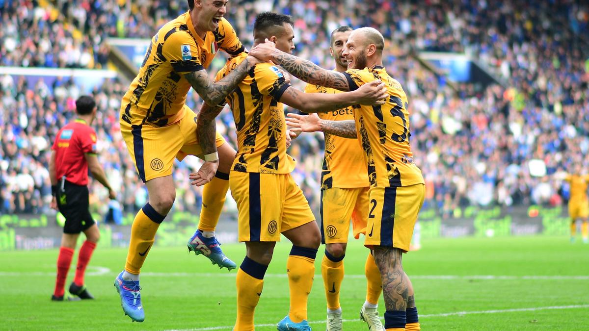 Serie A Martinez double lifts Inter Milan to 32 win against Udinese