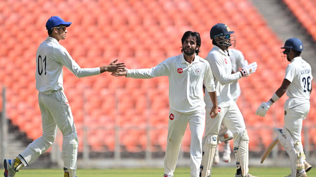 Did Gujarat bend the concussion substitute rule in the Ranji Trophy semifinal vs Kerala?