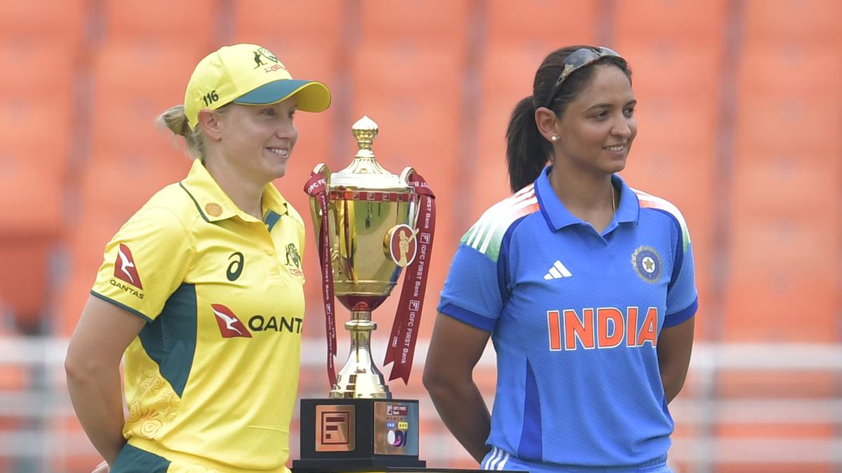 IND-W vs AUS-W LIVE score: India 161/3 (33.4 overs); Harmanpreet sent back cheaply