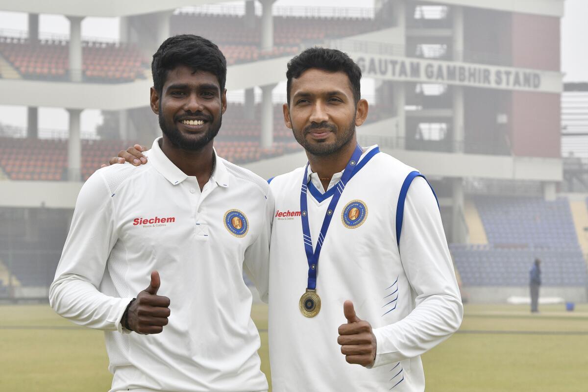 Gaurav Yadav (R) picked up a seven-wicket haul, and Abin Mathew scalped five as Pondicherry hammered Delhi by nine wickets at the Arun Jaitley Stadium. As the new season began, Delhi’s Ranji Trophy reputation hit a new low under skipper Yash Dhull. 