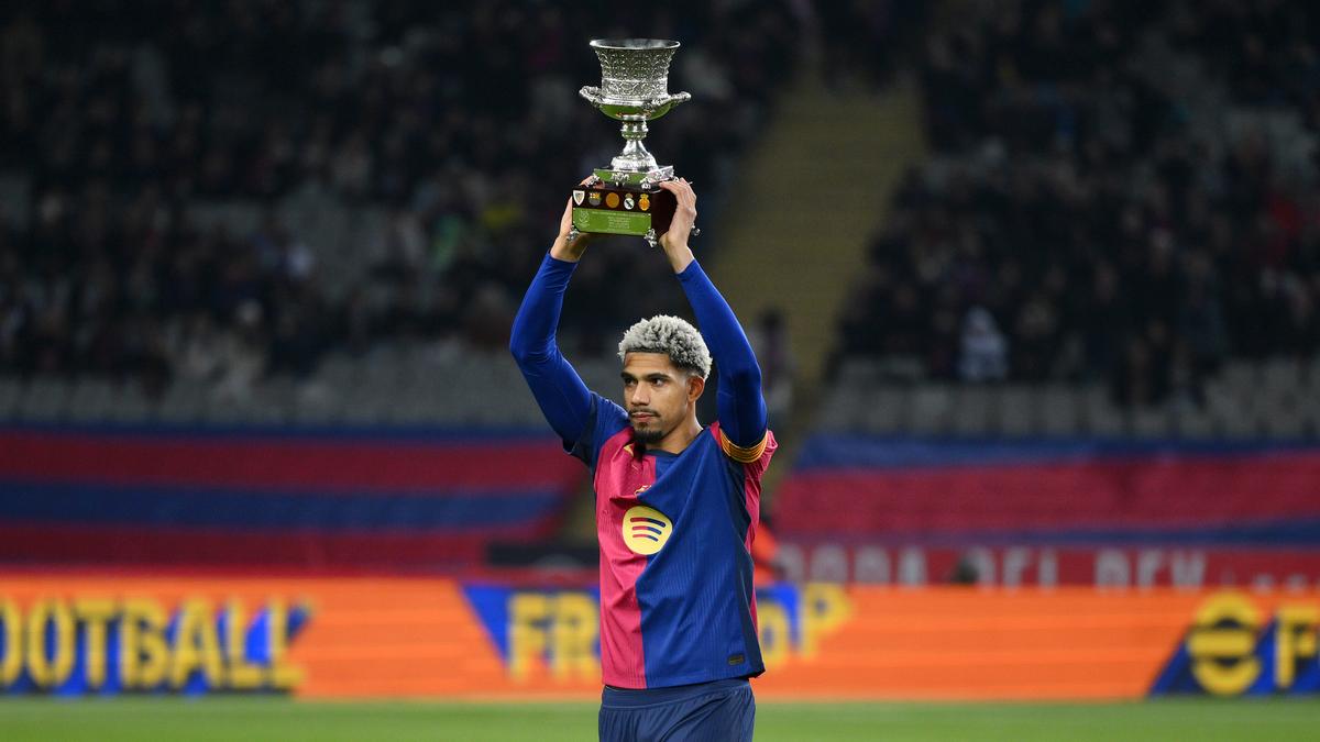 La Liga 2024-25: Ronald Araujo extends Barcelona contract to 2031