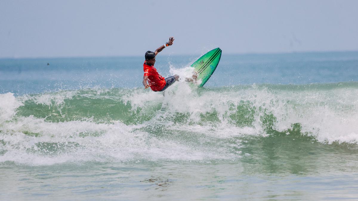 Tamil Nadu Surfers Dominate Day 2 Proceedings at the 4th Indian Open of Surfing