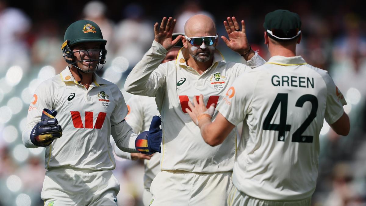 AUS vs ENG, 3rd Test Highlights: Lyon, Cummins take Australia to the brink of retaining the Ashes on Day 4
