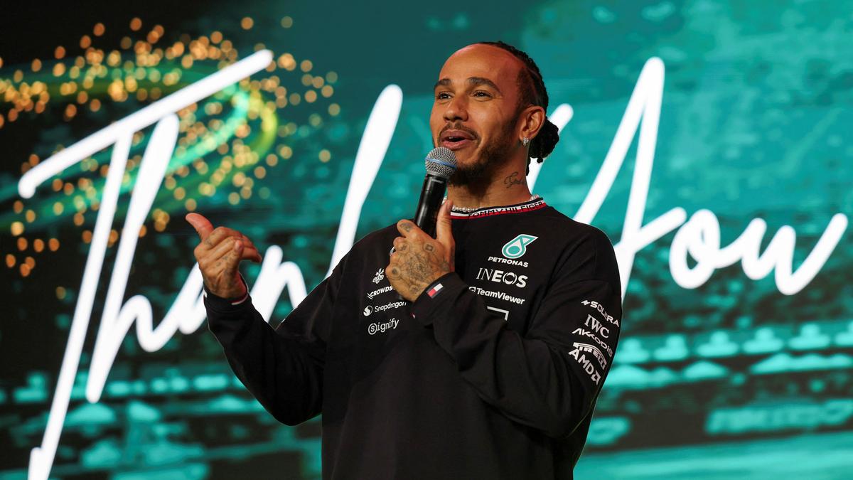 Why is Rwanda planning to bid to host Formula One?