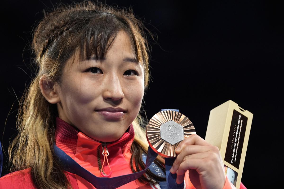 A japonesa Yui Susaki, duas vezes medalhista olímpica – ouro em Tóquio 2020 e bronze em Paris 2024 – é um dos maiores nomes entre as lutadoras no leilão.