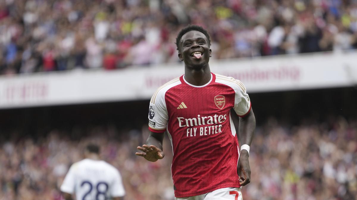 Arsenal beat Forest 2-1 in Premier League opener