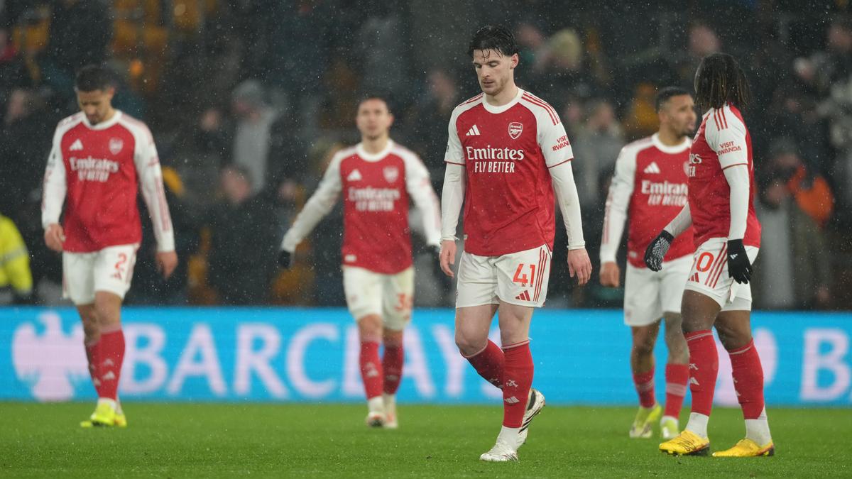 O Arsenal empatou com o Wolves para dar ao Manchester City um grande impulso na corrida pelo título da Premier League