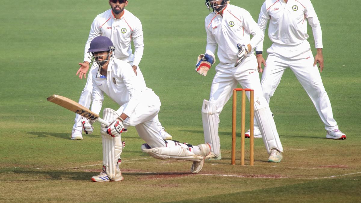 Buchi Babu Trophy 2025: Hyderabad thumps MP to advance to the semifinals