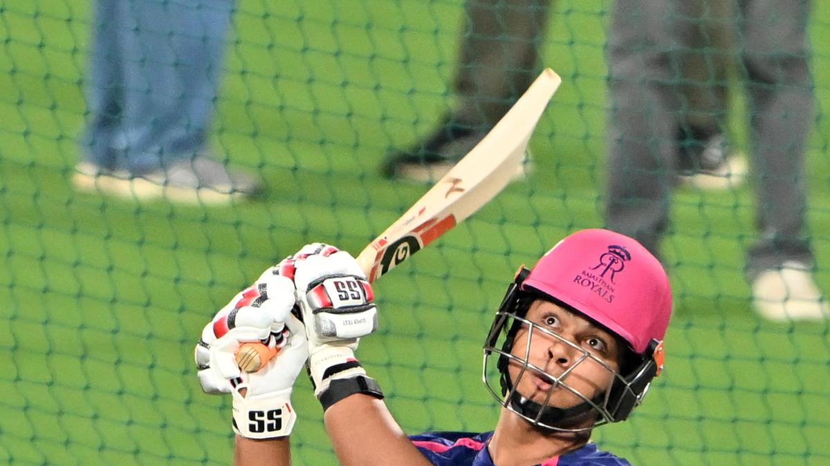 SRH vs RR Live Score, IPL 2026 Eliminator: Sunrisers Hyderabad, Rajasthan Royals clash with title hopes on the line; full team news