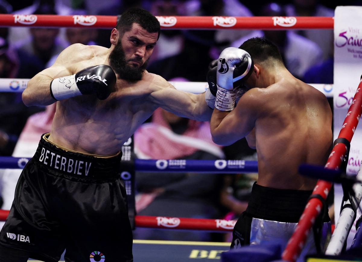 Artur Beterbiev in action during his fight with Dmitrii Bivol.