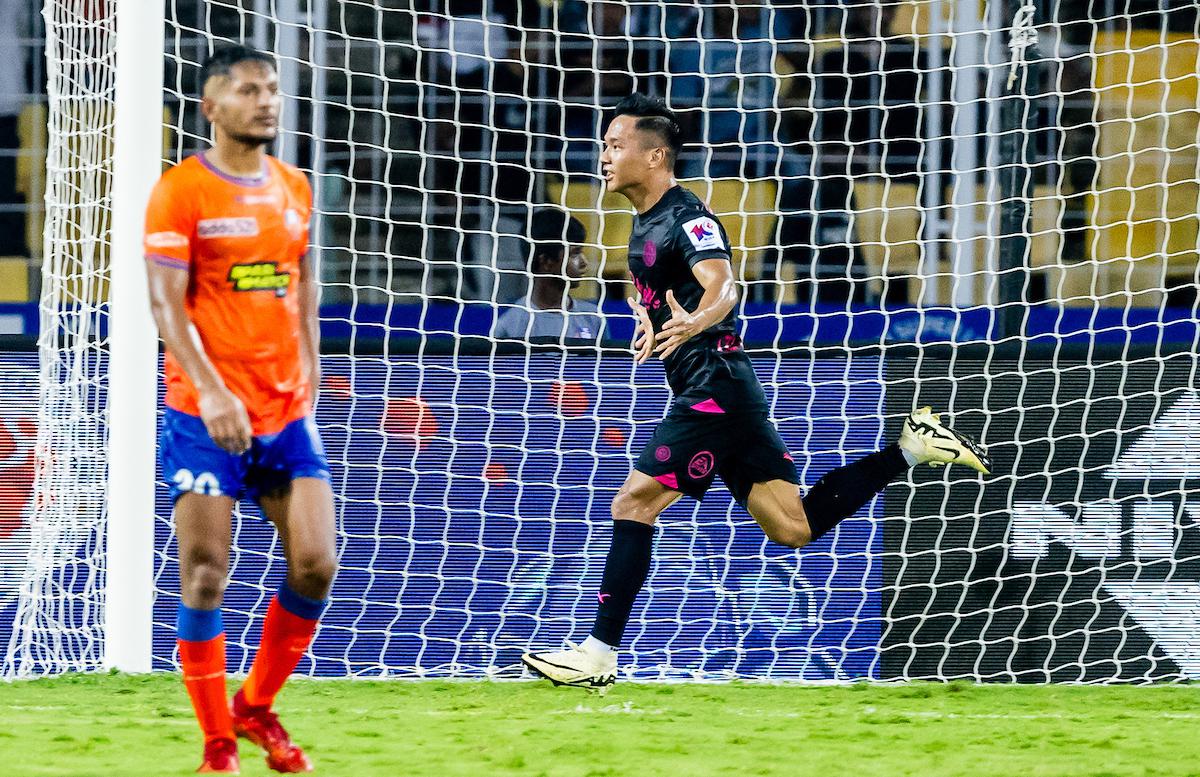 Mumbai City’s Chhangte celebrates after scoring against FC Goa. 