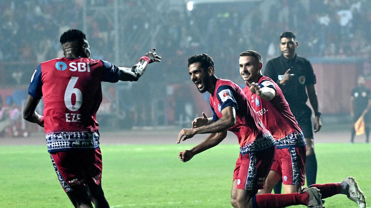 ISL 2024-25: Jamshedpur FC rides on Pratiks goal to beat Kerala Blasters, moves to fourth in the points table