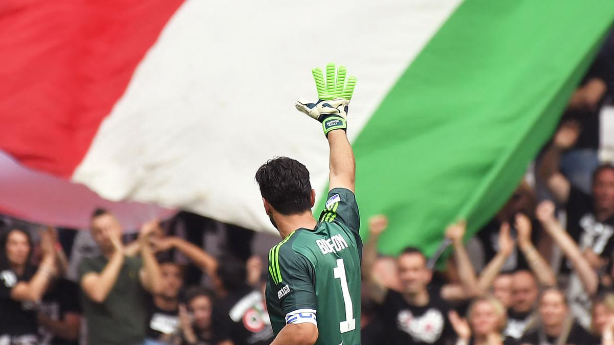 Italian keeper Gianluigi Buffon hangs up gloves after 28 years