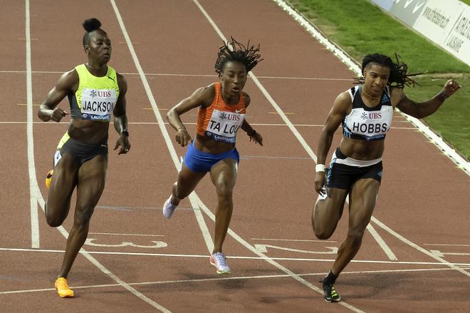Aleia Hobbs of America beat Shericka Jackson of Jamaica to win the women's 100m title